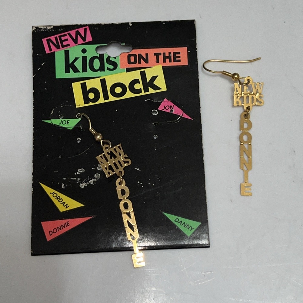 Vintage 90s New Kids On The Block Gold Tone Dangle Earrings Donnie Spell Out‎